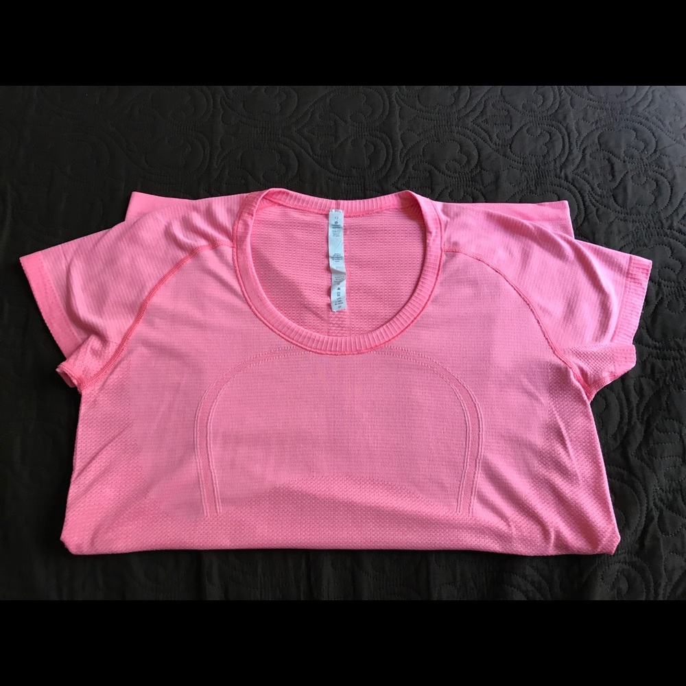 Lululemon shirt size 12